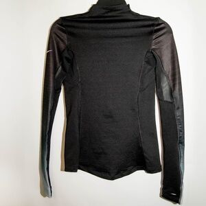 Nike Pro Hyperwarm Long Sleeve Running Top with Black to White Ombre Sleeves